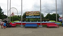 Кентукки Kingdom - Entrance Fountain.jpg 