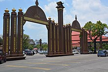 Kota Bharu arch.jpg