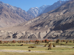 Vallée de Kuran wa Munjan, vue vers le sud.png