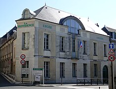 façade à l'angle des rues Doumer et Cordeliers.