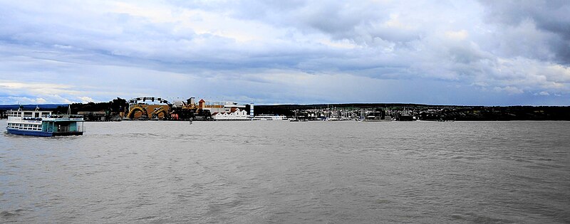 File:Lake Neusiedl, Backstage Mörbisch, Austria.jpg