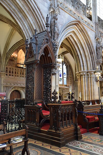 File:Lichfield Cathedral (St. Mary & St. Chad) (28854107042).jpg