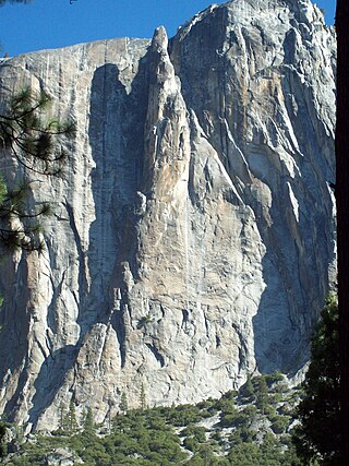 <span class="mw-page-title-main">Lost Arrow Spire</span> Detached pillar, Yosemite