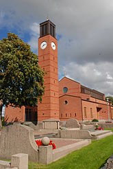 Fil:Lundby nya kyrka.jpg