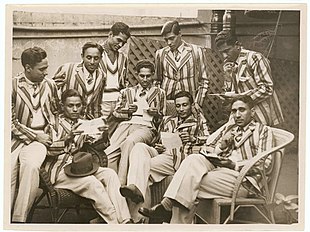 Manavadar men's hockey team in Sydney (June 1938)