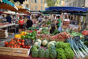 Marché aux Fruits et Légumes à Aix-en-Provence.jpg