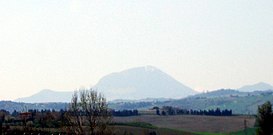 MonteSanVicino.JPG