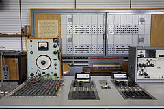 Details of a Siemens electronic music recording studio 1955