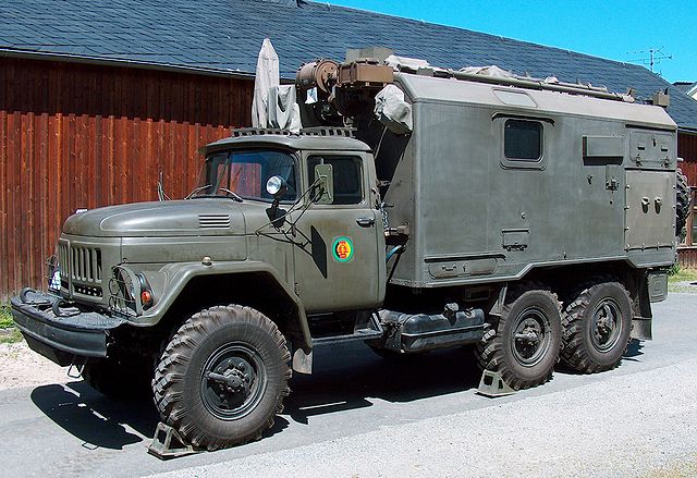 640px-NVA_ZiL-131.jpg