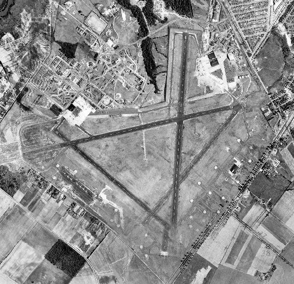 New Castle Air Force Base, 1954