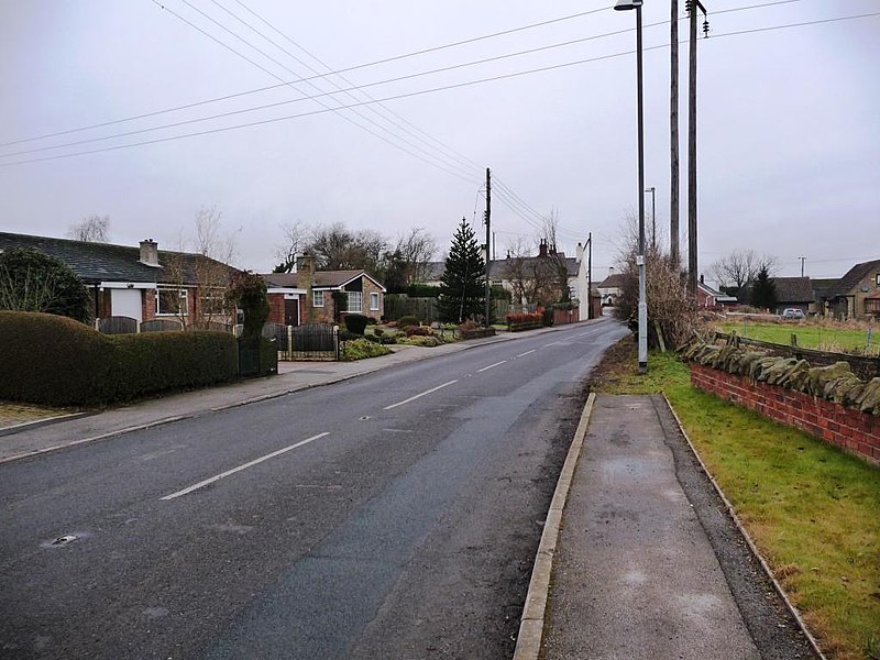 File:New Road, Old Snydale - geograph.org.uk - 1691440.jpg