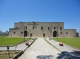 Palazzo baronale di Collepsso Lecce.jpg