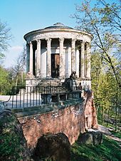 Temple of the Sibyl in the grounds of the Czartoryski Palace in Pulawy, Poland Pulawy swiatynia sybilli.jpg