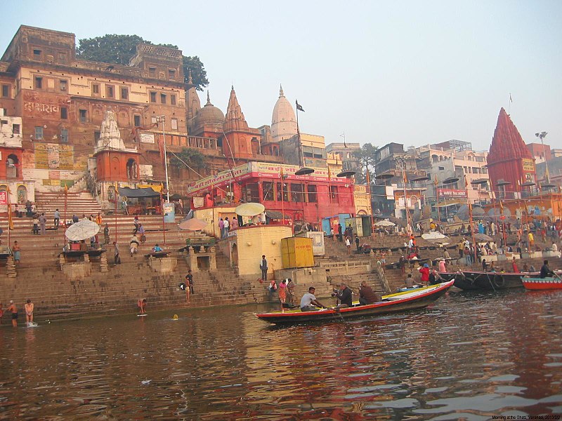 File:Riverfront at Varanasi.jpg