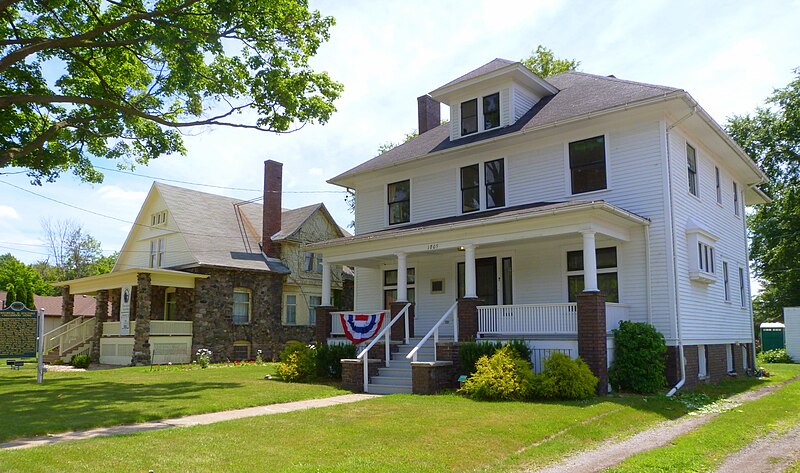 File:Roethke Houses - Saginaw Michigan.jpg