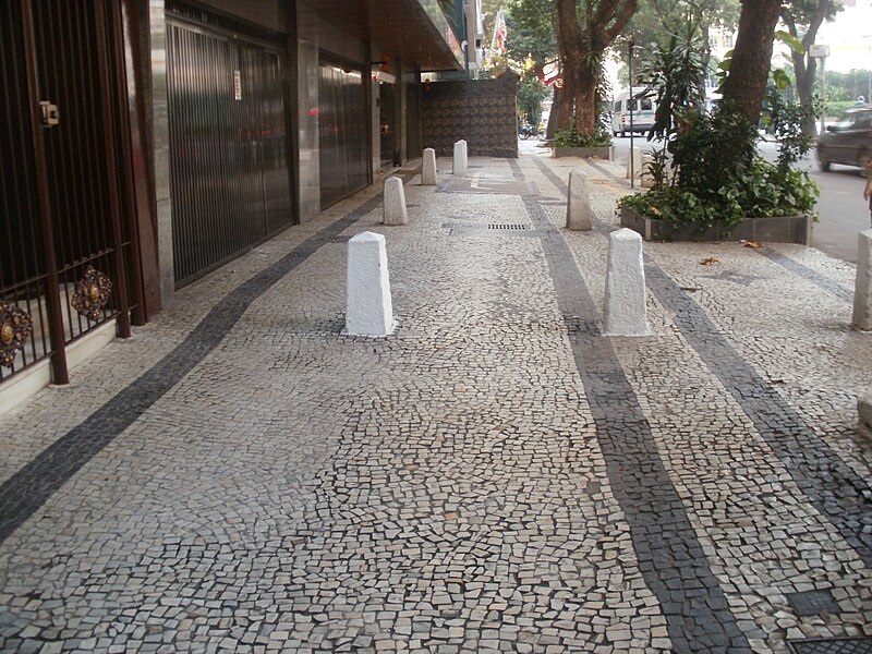 File:Rua Tonelero.jpg