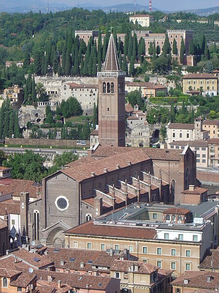 File:Saint Anastasia Verona - View from Torre dei Lamberti DSC08109.jpg