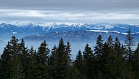 Blick auf den Salève vom Jura aus