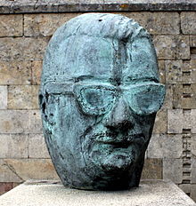 Sculpture of the Celso Emilio Ferreiro head in Celanova, Ourense, Galicia.jpg