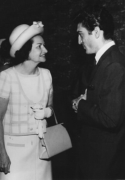 File:Sergio Franchi & Lady Bird Johnson, 1965.jpg