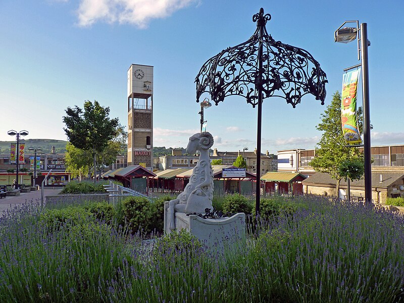 File:Shipley town centre.jpg