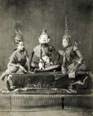 Siamese khon actors rehearse, 1900.gif