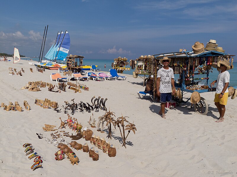 File:Souvenir stall on the beaches of Varadero.jpg