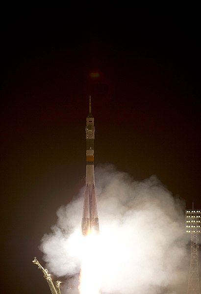 File:Soyuz TMA-02M rocket launches.jpg