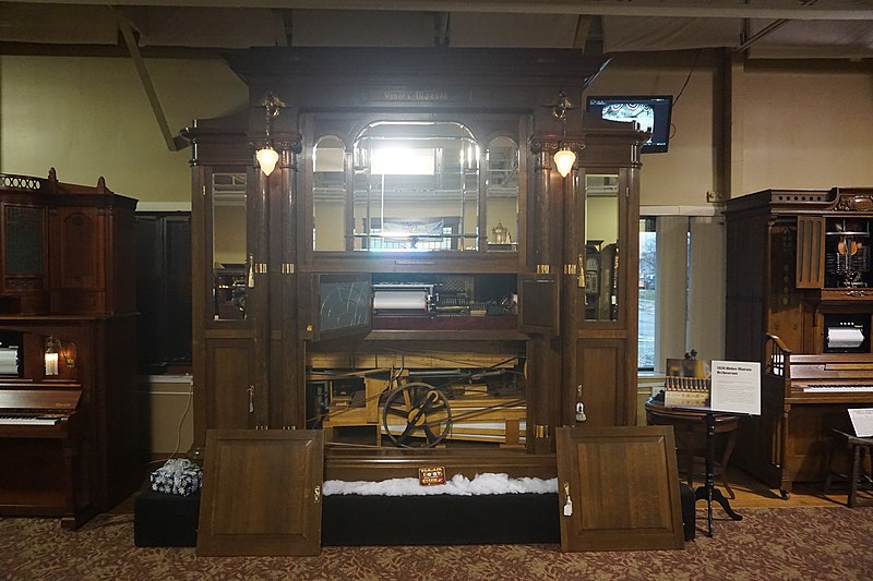 File:Stahls Automotive Collection December 2021 004 (1926 Weber Maesto Orchestrion).jpg