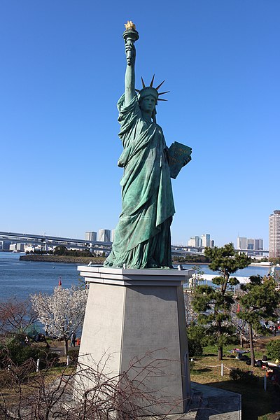 File:Statue of Liberty (Tokyo) 20200320.jpg