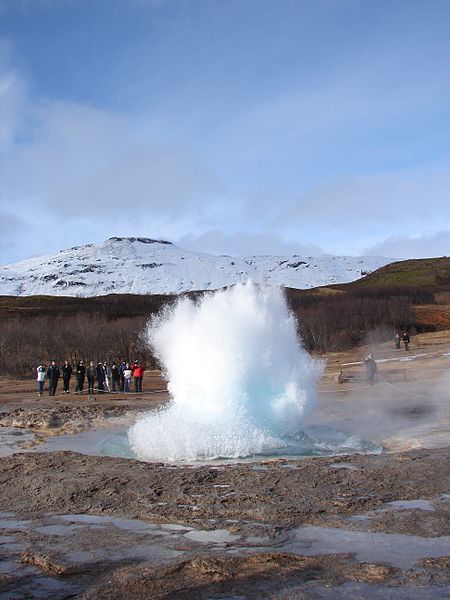 File:Strokkur erupting, Iceland (440960426).jpg