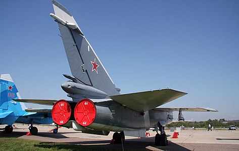 Su-24 MAKS-2009 (3).jpg