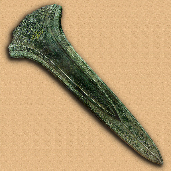 Ceremonial giant bronze dirk of the Plougrescant-Ommerschans type, Plougrescant, France, 1500–1300 BC