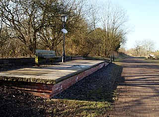 <span class="mw-page-title-main">Teversall Manor railway station</span> Former railway station in Nottinghamshire, England