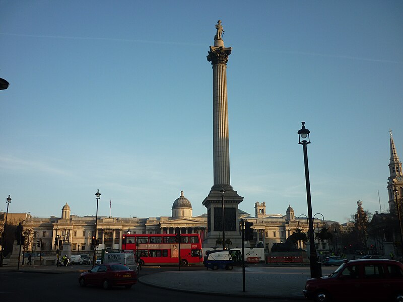 File:Trafalgar square in the morning.JPG
