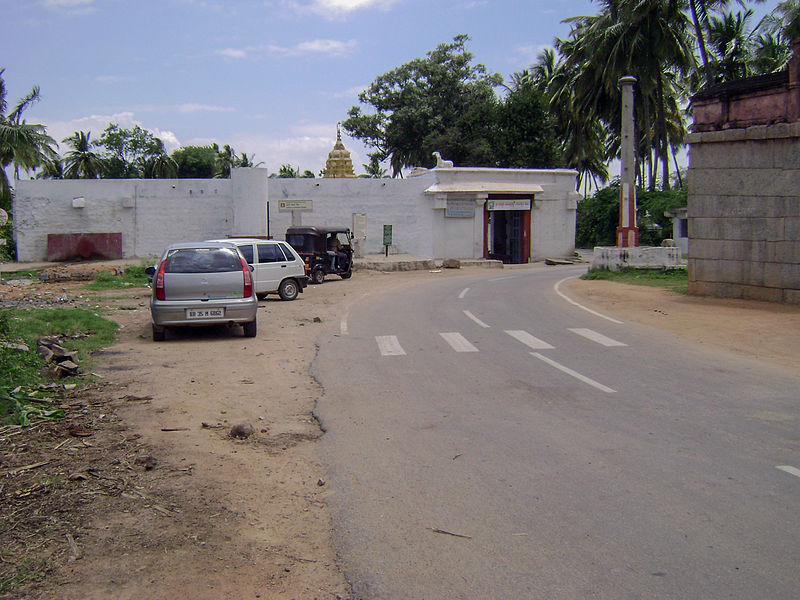 File:UDDAANA VEERABHADRA TEMPLE-Hampi-Dr. Murali Mohan Gurram.jpg