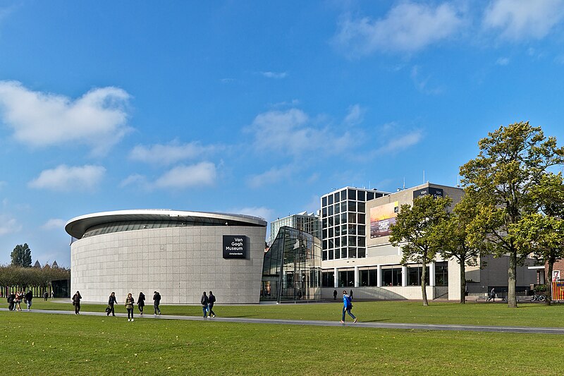 File:Van Gogh Museum, Kurokawa wing.jpg