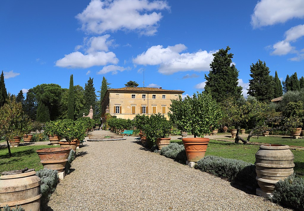 Villa Montechiaro, giardino all'italiana, Castelnuovo Berardenga