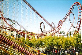 Viper à Six Flags Magic Mountain