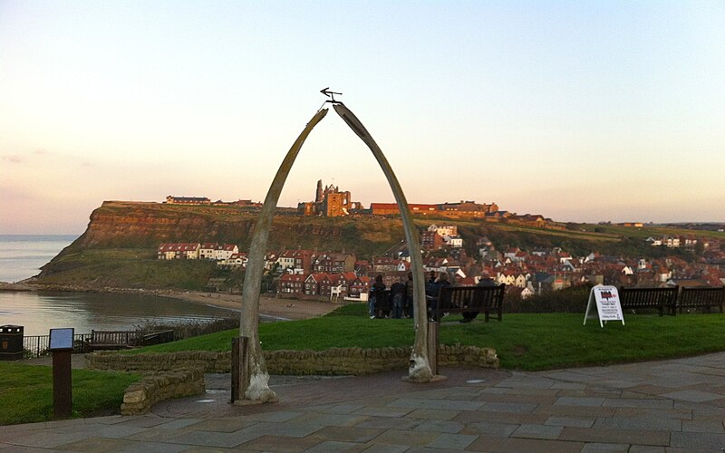 File:Whitby West Cliff Whalebones.jpg