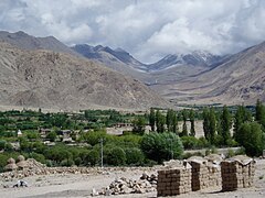 Wind gap in Karu valley, Ladakh.JPG