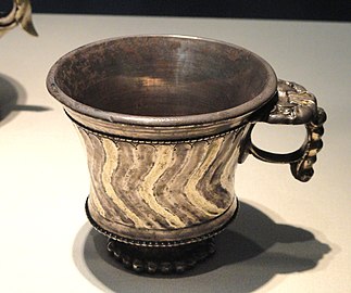Согдийская серебряная чаша с ртутным золочением, VII век н. э.