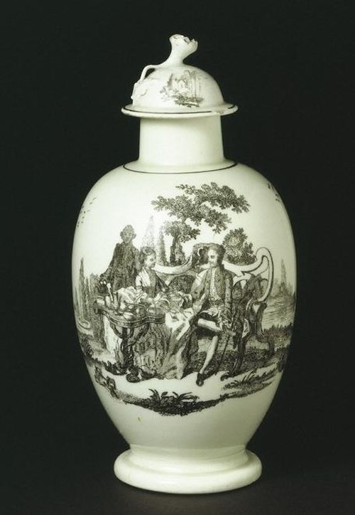 Tea canister, about 1768, Worcester porcelain factory V&A Museum no. 1448&A-1853.