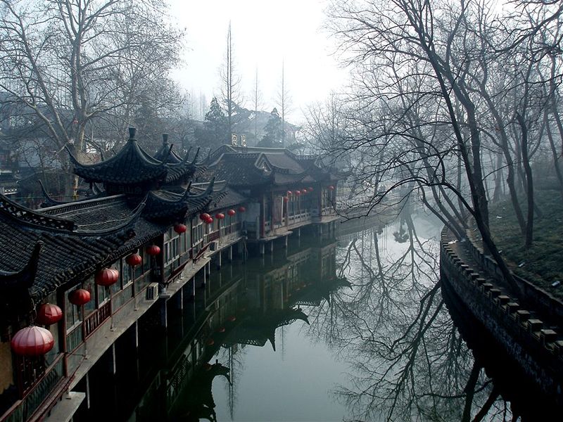 File:Yangzhou am Morgen.JPG