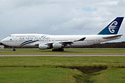 波音747-400