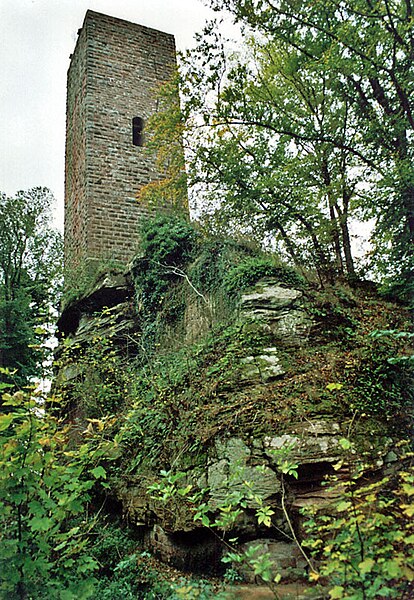 File:Zamek Scharfenberg.jpg