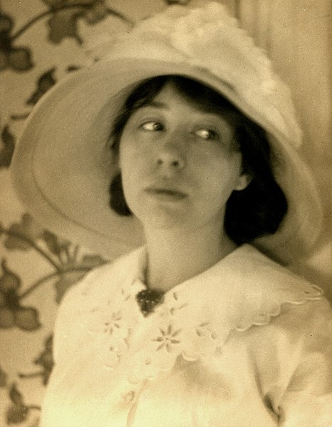 Zoe Akins in 1907