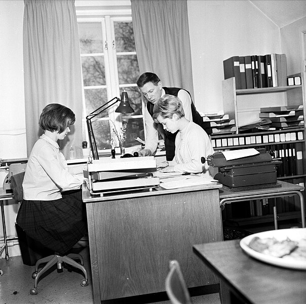 File:"1966 arbetsamt år för Tierpspolisen", Tierp, Uppland januari 1967. ARB03595.jpg