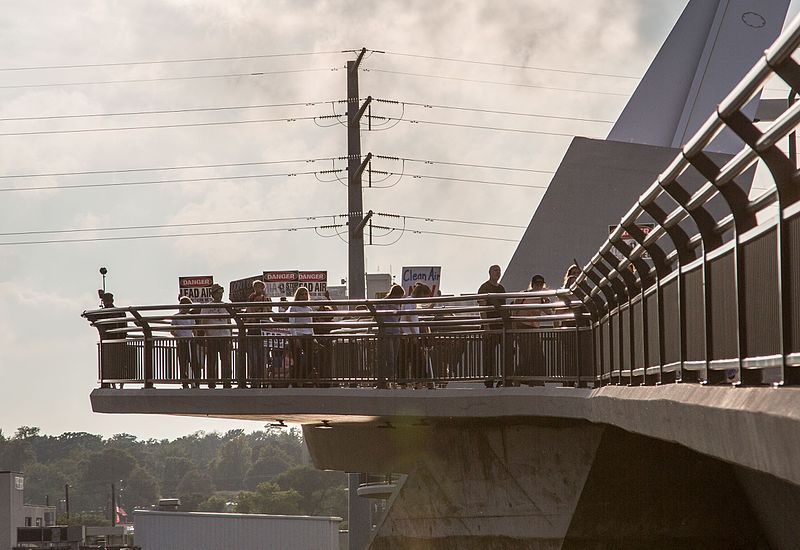 File:"Danger Lead Air" - Stop Northern Metal Demonstration, Minneapolis (29498614746).jpg