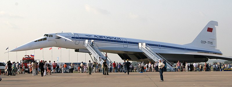 Tu-144